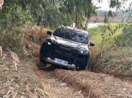 Menjajal Toyota New Hilux G Manual di Jalur Offroad, Torsi Besar Tampang Modern test drive toyota hilux g manual