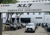 Suzuki Serahkan XL7 Terbaru ke Pelanggan Pertama, SPK Tembus 1.300 Unit seremoni serah terima suzuki xl7