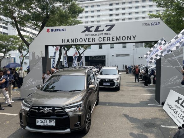 seremoni serah terima suzuki xl7