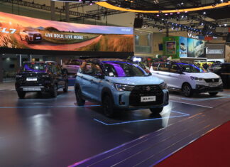 4 Pilihan Mobil Hybrid Keluarga di GIIAS 2026, Harga Mulai Rp200 Jutaan pilihan mobil keluarga hybrid giias 2026
