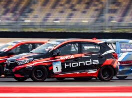 Honda Racing Indonesia Konsisten di Ajang Kejurnas Balap Mobil Honda Racing Indonesia