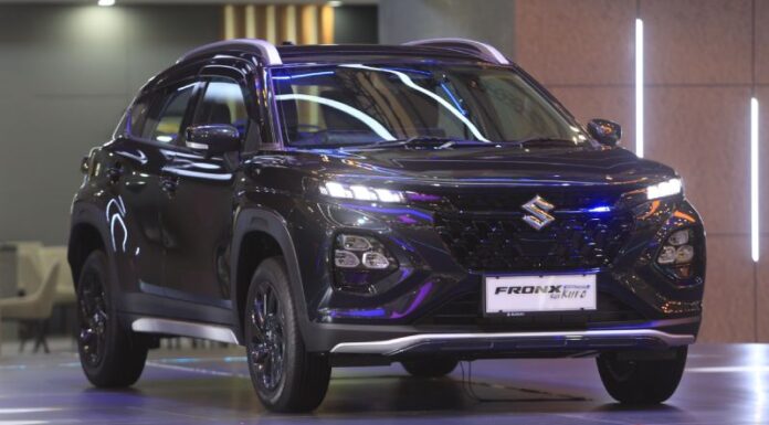 Suzuki Fronx SGX Hybrid Kuro