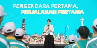 green sm motor listrik ojek online