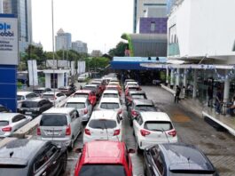Fitur Baru OLXmobbi Kini Bisa Cek Harga Mobil Bekas Secara Instan Cek harga mobil bekas kini bisa instan di platform OLX
