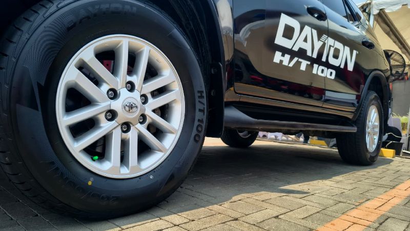 Dayton tire