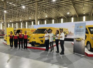 30 Unit Wuling Mitra EV Jadi Armada DHL Express, Dukung Logistik Ramah Lingkungan wuling mitra ev dhl express