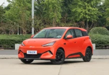BYD Atto 1 Generasi Terbaru Resmi Meluncur, Mobil Listrik Murah Ini Bisa Isi Daya 5 Menit BYD Atto 1 gen 2