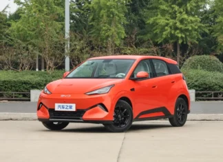 BYD Atto 1 Generasi Terbaru Resmi Meluncur, Mobil Listrik Murah Ini Bisa Isi Daya 5 Menit BYD Atto 1 gen 2
