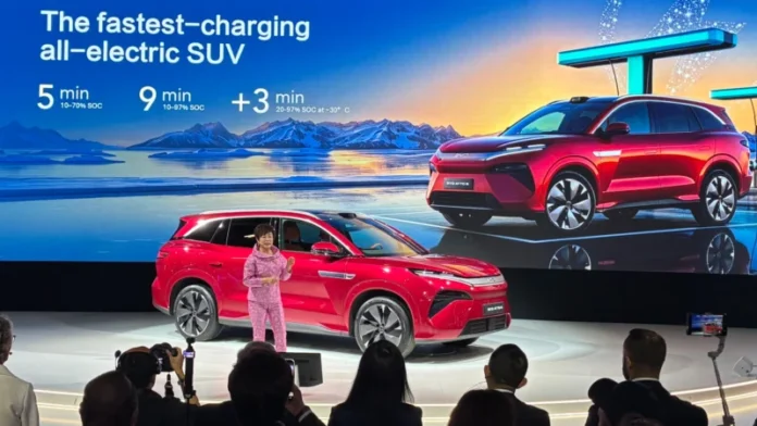 byd atto 8