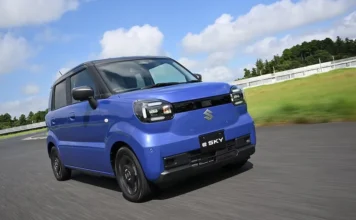 Suzuki e-Sky Meluncur, Pakai Baterai BYD dan Jadi Mobil Listrik Termurah di Jepang suzuki e-sky kei car listrik